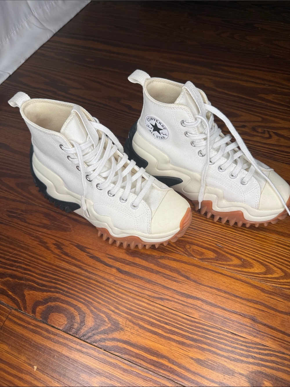 Converse Run Star Hike High Top Sneakers in Off-White with Gum Sole